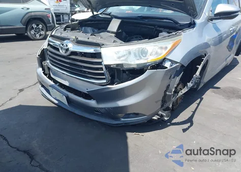 2014 Toyota Highlander Xle z USA, uszkodzony, nr VIN 5TDKKRFH0ES011024